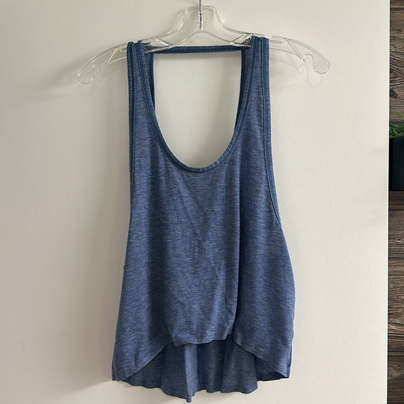 Lululemon Intended Tank. Heathered Dark Cobalt size 4 - Picture 3 of 6